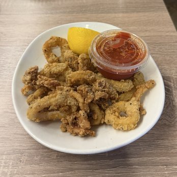 Daddy's Place - Fried Calamary - Mediterranean Near Me - Easton, Pennsylvania