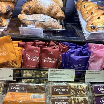 Pret A Manger - Coffee & Tea Near Me - Hounslow, XGL