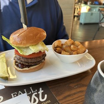 Another Broken Egg Cafe - Classic Bacon Burger - Breakfast & Brunch Near Me - Elkridge, Maryland
