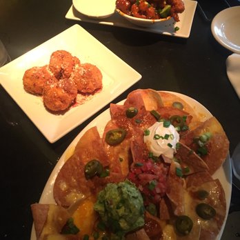 The Cheesecake Factory - Buffalo cauliflower, Mac and cheese bites & nachos - Desserts Near Me - Wayne, New Jersey