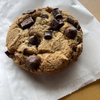 Empresso Coffeehouse - Large chocolate chip cookie - Coffee & Tea Near Me - Stockton, California