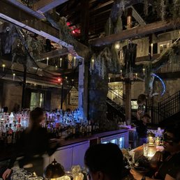 Bar Bar