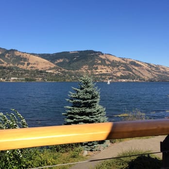 Riverside - View from the patio seating - New American Near Me - Hood River, Oregon