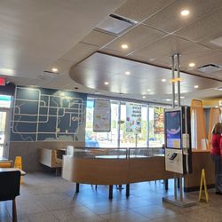 McDonald's - Inside