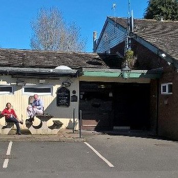 The Wansbeck - Exterior with Sam the landlady and her husband - Pubs Near Me - Morpeth, NBL The Wansbeck - Exterior with Sam the landlady and her husband - Pubs Near Me - Morpeth, NBL