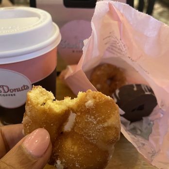 Stan's Donuts & Coffee - Donuts Near Me - Chicago, Illinois
