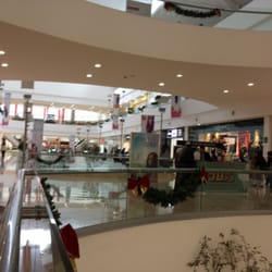 Plaza Galerías - La mayor parte de la plaza cuenta con tres niveles.