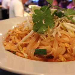 East Moon Asian Bistro & Sushi