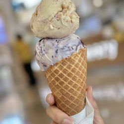 Churnt Creamery - Guava Cheesecake & Taro Blueberry Crumble