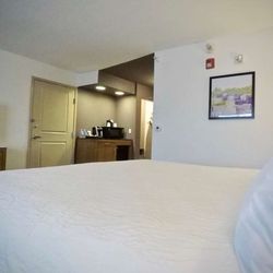 Hilton Garden Inn West Des Moines - Guest room