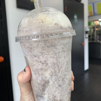 Oh My Burger - Chunky Oreo Shake - Burgers Near Me - Gardena, California Oh My Burger - Chunky Oreo Shake - Burgers Near Me - Gardena, California
