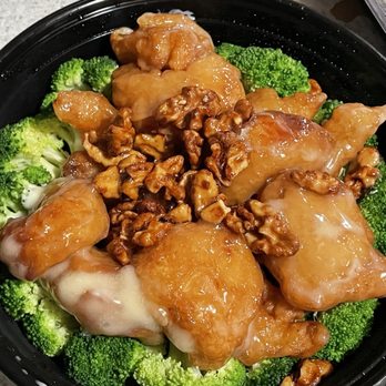 Jiayuan Dumpling House - Walnut Shrimp - Szechuan Near Me - Redondo Beach, California Jiayuan Dumpling House - Walnut Shrimp - Szechuan Near Me - Redondo Beach, California