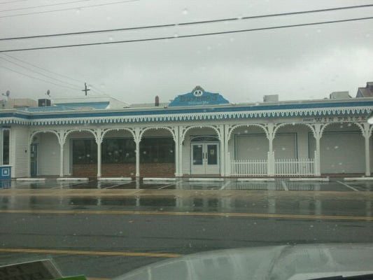 Duffer's Restaurant & Old Fashioned Ice Cream Parlor by null
