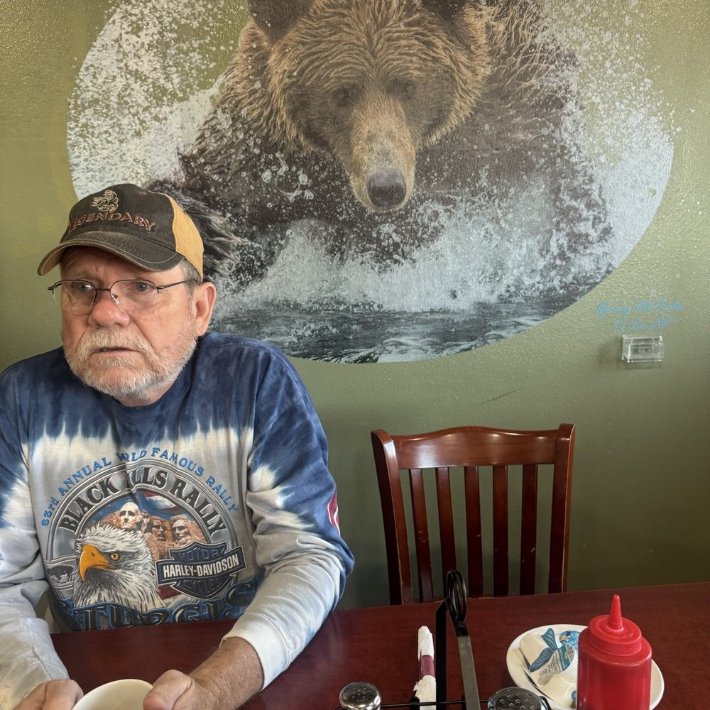 Hungry Bear Restaurant - Waiting for the Grizzly to attack. - Pizza Near Me - Cody, Wyoming Hungry Bear Restaurant - Waiting for the Grizzly to attack. - Pizza Near Me - Cody, Wyoming