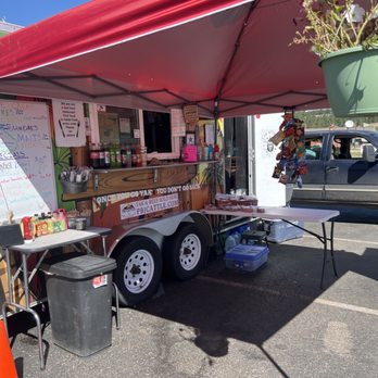 Margaret's Munchies - a food truck parked in a parking lot - Desserts Near Me