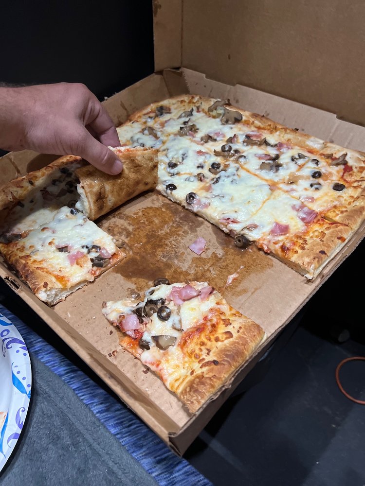 Food from Giardino Pizzeria & Restaurant