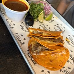 Birriadillas Con Consome