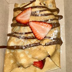 Sweet Nel's - Strawberry Nutella Crepe
