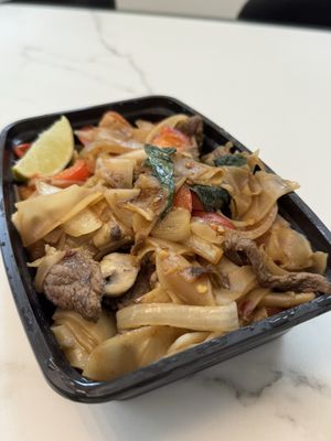 Luv Thai Cuisine by null