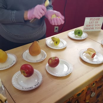 Larsen Apple Barn - Try before you buy! - Fruits & Veggies Near Me - Camino, California Larsen Apple Barn - Try before you buy! - Fruits & Veggies Near Me - Camino, California