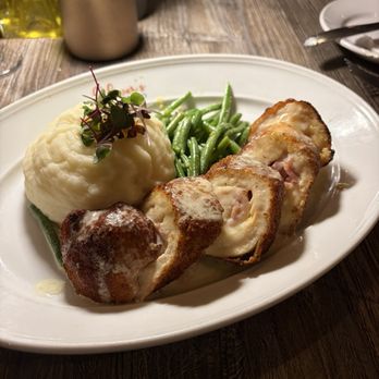 Oliver's Bistro - Breakfast & Brunch Near Me - Miami Beach, Florida