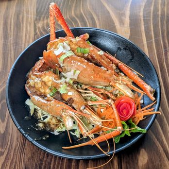 Amazing Siam Thai restaurant - Garlic & Pepper Jumbo Prawn $28.95 - Thai Near Me - Tarzana, California Amazing Siam Thai restaurant - Garlic & Pepper Jumbo Prawn $28.95 - Thai Near Me - Tarzana, California
