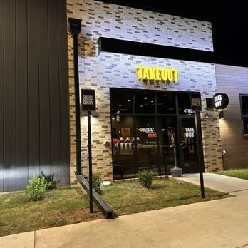 Buffalo Wild Wings - Sports Bars Near Me - Shawnee, Oklahoma