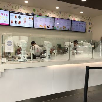 Creamistry - Nice clean layout for excellent ice cream crafting! - Ice Cream & Frozen Yogurt Near Me - Dallas, Texas Creamistry - Nice clean layout for excellent ice cream crafting! - Ice Cream & Frozen Yogurt Near Me - Dallas, Texas