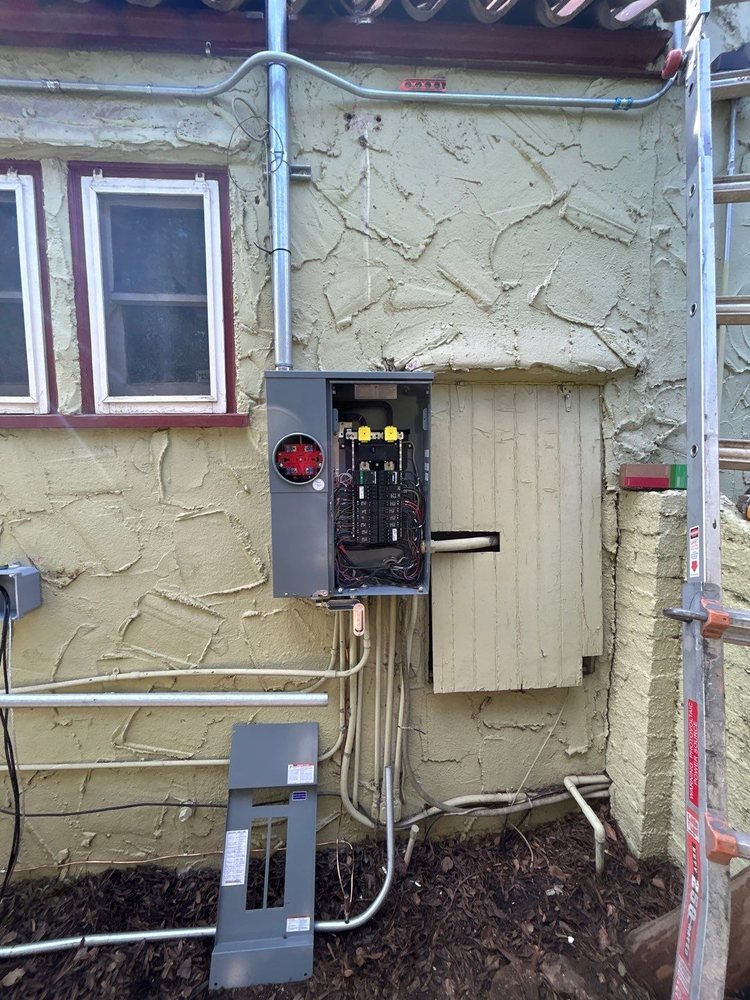 Slide of Robbins Energy