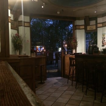 Portobello Gold - Bar leading into atrium - Pubs Near Me - London, XGL