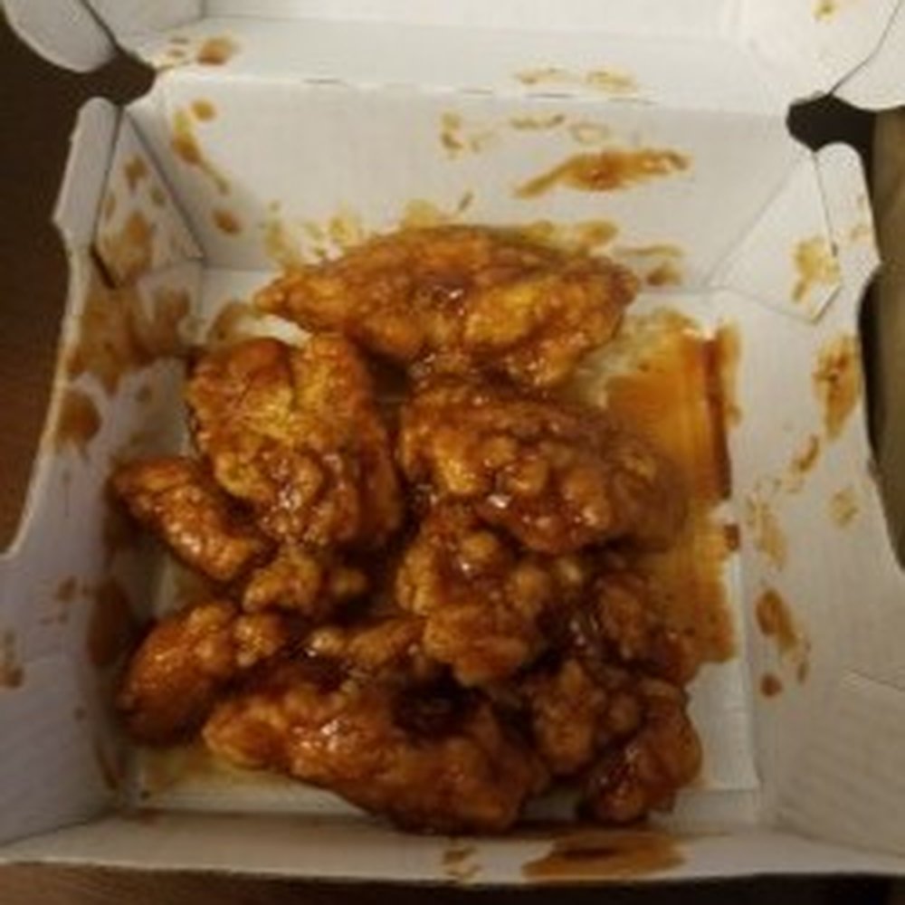 Buffalo Wild Wings - My bonless wings... AKA chicken nuggets...That's supposed to be 5 WINGS. - Chicken Wings Near Me - Lake Forest, California