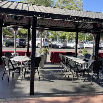 TASTE! Craft Eatery - Paso Robles - Outdoor seating - Salad Near Me - Paso Robles, California TASTE! Craft Eatery - Paso Robles - Outdoor seating - Salad Near Me - Paso Robles, California