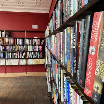Baine's Books and Coffee - Bookstores Near Me - Appomattox, Virginia Baine's Books and Coffee - Bookstores Near Me - Appomattox, Virginia