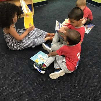 The Learning Experience - Hoboken - Our little learners reading some of their favorite books! - Child Care & Day Care Near Me - Hoboken, New Jersey