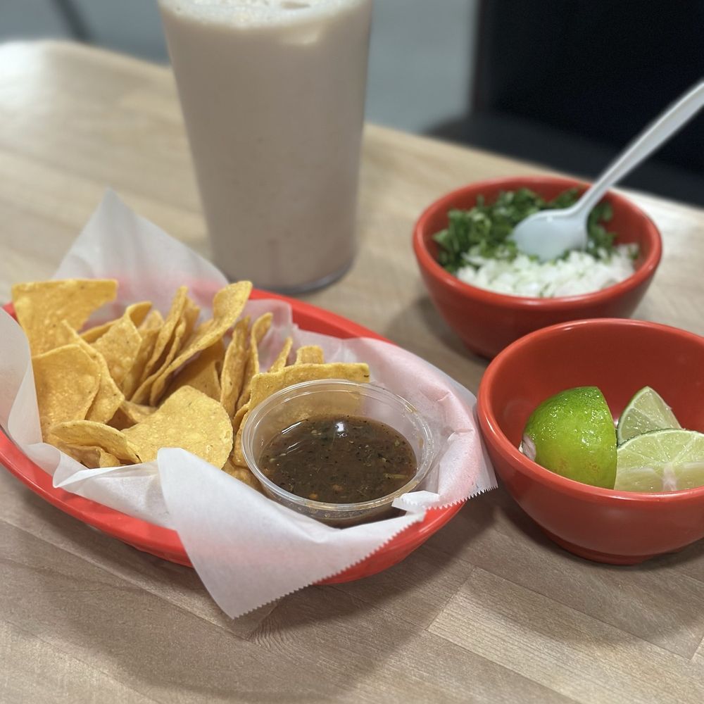 El Chaparro - Chips and salsa - Mexican Near Me - Richmond, California El Chaparro - Chips and salsa - Mexican Near Me - Richmond, California