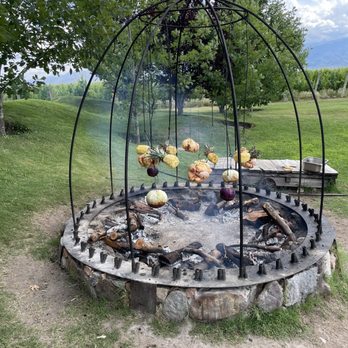 Siete Fuegos - Grilled Pineapple, cabbage, etc that they use for their meals! - Argentine Near Me - Tunuyán, M Siete Fuegos - Grilled Pineapple, cabbage, etc that they use for their meals! - Argentine Near Me - Tunuyán, M
