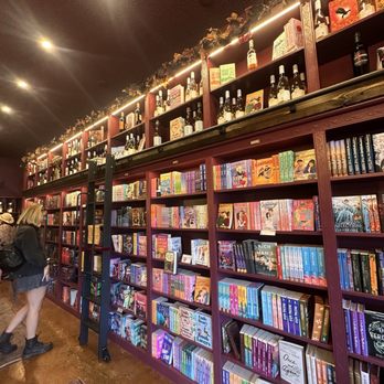 Between the Covers Book Bar - Bookstores Near Me - Reno, Nevada Between the Covers Book Bar - Bookstores Near Me - Reno, Nevada
