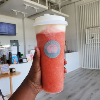 Sun Tea Mix - Strawberry smoothie with cheese foam - Bubble Tea Near Me - Honolulu, Hawaii Sun Tea Mix - Strawberry smoothie with cheese foam - Bubble Tea Near Me - Honolulu, Hawaii
