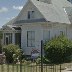Captain's Quarters Bed & Breakfast