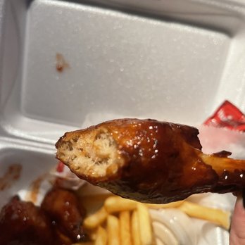 The Twisted Vegan - 5 WINGS & FRIES - Vegan Near Me - Tampa, Florida The Twisted Vegan - 5 WINGS & FRIES - Vegan Near Me - Tampa, Florida