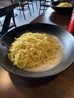 Toyo Ramen Bar by null