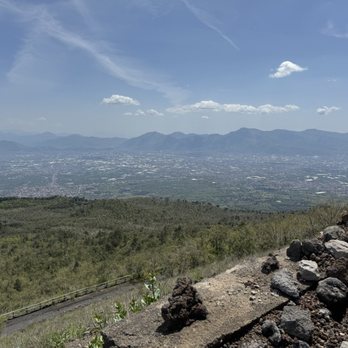 Vesuvio - View halfway up Mt Vesuvio - Parks Near Me