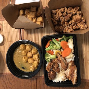 Li Cha Tea - Fish Balls w/ Curry Sauce, Fried Tofu, Popcorn Chicken and  Chicken Fried Steak w/ Rice. - Bubble Tea Near Me - Northridge, California