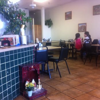 Pho 559 - Their simple asian style interior - nothing fancy - Bubble Tea Near Me - Fresno, California