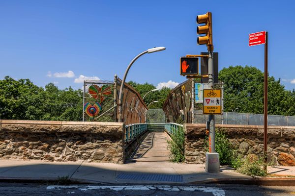 The Little Red Lighthouse by null