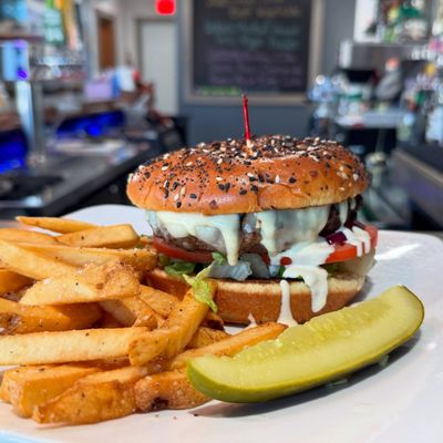 Lakeshore Cafe Bar & Grill by null