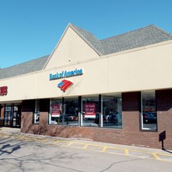 Bank of America Financial Center - Storefront