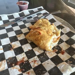 Utterly flat and tasteless. The calzone is so bland; they forgot to add any seasoning.