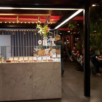 Cakenhagen - Champagne Bars Near Me - København V, 84
