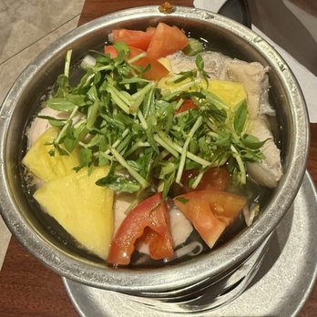 Hien Thanh Restaurant - Canh chua cá , fish soup - Vietnamese Near Me - Westminster, California